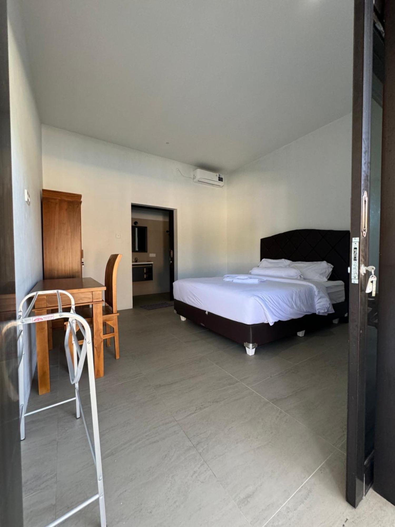 Satu Hati Hotel Ekas エクステリア 写真