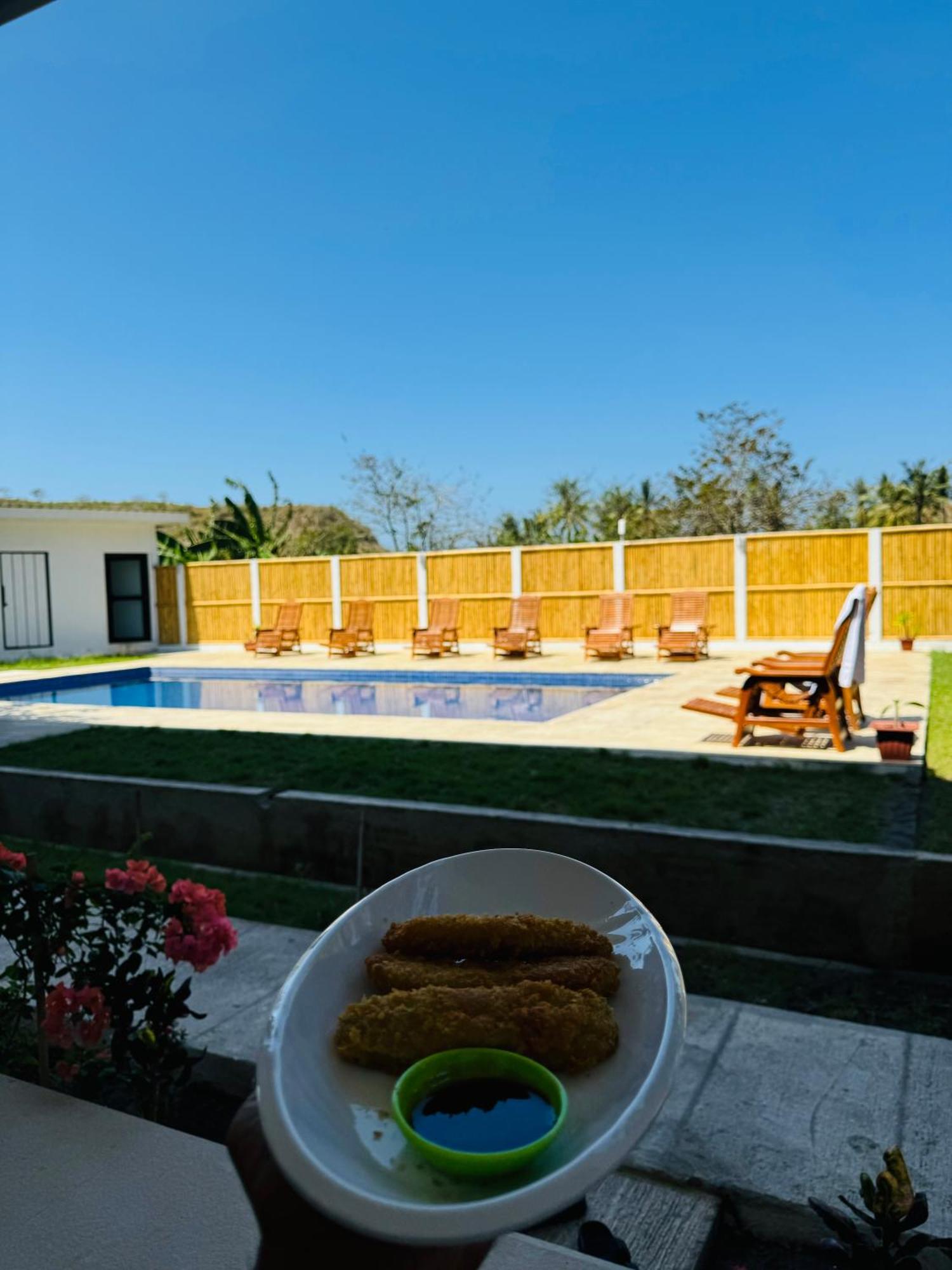 Satu Hati Hotel Ekas エクステリア 写真